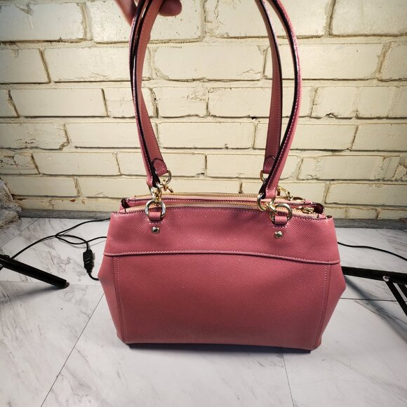 Like New Coach Brooke Pink Glitter Crossbody Bag Purse - Picture 4 of 16